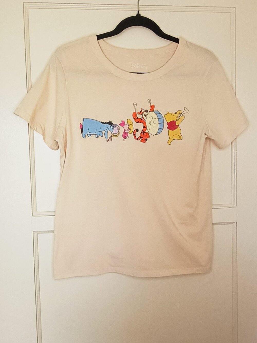 Disney Winnie the Pooh & Friends Parade Graphic T-Shirt Size S